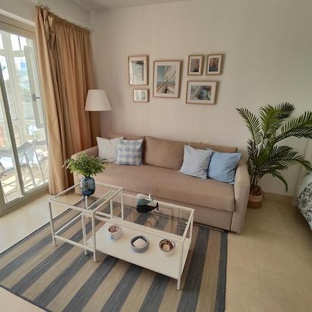 Estudio Puerto De Sotogrande Сан-Роке Экстерьер фото